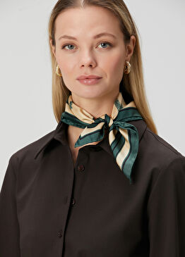 Yeşil Monogram Desenli Kadın İpek Fular