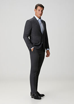 Koyu Gri Yün Takım Elbise