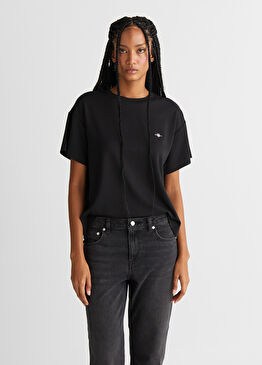 Siyah Yuvarlak Yaka Regular Fit Kısa Kollu Kadın T-Shirt