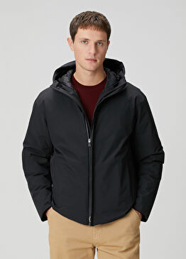 Siyah Kapüşonlu Mont