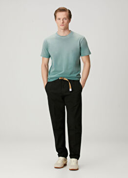 Siyah Beli Kemer Detaylı Pantolon