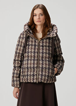 Bej Kapüşonlu Desenli Mont