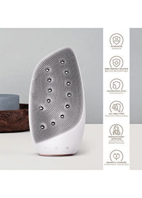 Geske Sonic Thermo Beyaz  8'i 1 Arada Yüz Temizleme Fırçası ve Yüz Gerdirici Cilt Temizleme Cihazı - 5