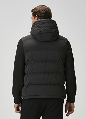 Siyah Kapüşonlu Kapitoneli Mont - Görsel 6