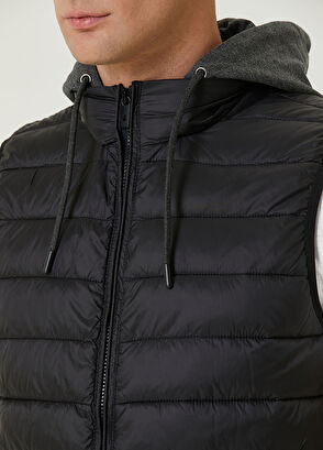 Beymen Club Essential Siyah Kapüşonlu İnce Dolgulu Yelek - 6