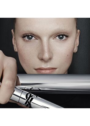 Yves Saint Laurent Lash Latex Sculpted Black Maskara - 7