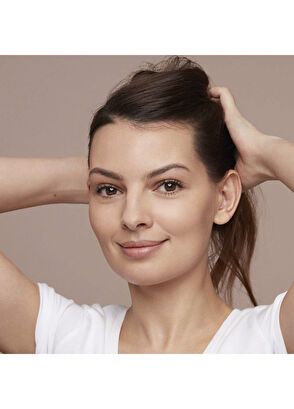 Clarins Skin Illusion 110 Doğal Nemlendirici Fondöten 30 ml - 6