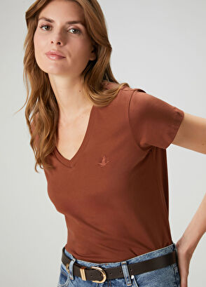 Beymen Club Light Brown V-Neck Embroidered Logo T-shirt - 3