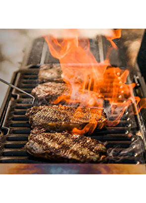 Masterbuilt Portable Charcoal Smoker Barbecue - 8