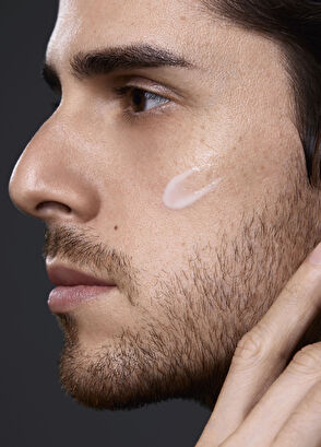 Shiseido Men Total Revitalizer Light Fluid 70 ml - 6