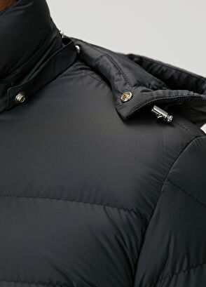 Arneb Siyah Kapüşonlu Mont - Görsel 8