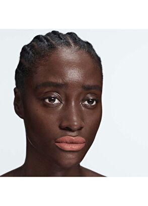 BYREDO Byr Liq Lipstick Matte Muted Cry 112 - 3