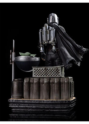 Star Wars Star Wars: The Mandalorian Din Djarin and Din Grogu Limited Edition Heykel - 5