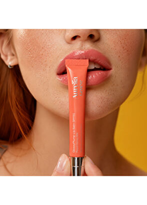Aurelia Genève Glossy Plump Lip Balm SPF50 - Peach Honey Milk - 7