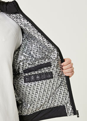 Beymen Club Siyah Kapüşonlu Kapitoneli Mont - 11