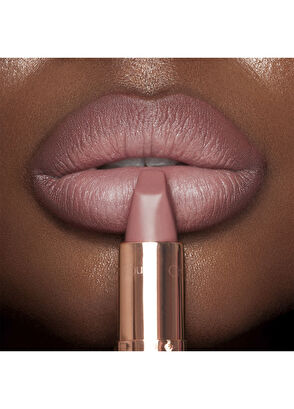 Charlotte Tilbury Matte Revolution - Pillow Talk - 6