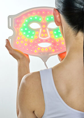 CurrentBody Skin Yaşlanma Karşıtı LED Yüz Maskesi Cilt Bakım Cihazı + Yaşlanma Karşıtı El Bakım Cihazı - 3