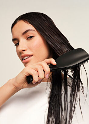 Tangle Teezer The Large Wet Detangler Black Comb - 6