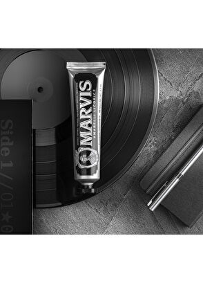 Marvis Amarelli Licorice Mint Meyankökü Diş Macunu 85 ml - 8