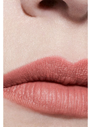 CHANEL Rouge Allure Velvet Işıltılı Mat Ruj 76 Versatile - 6