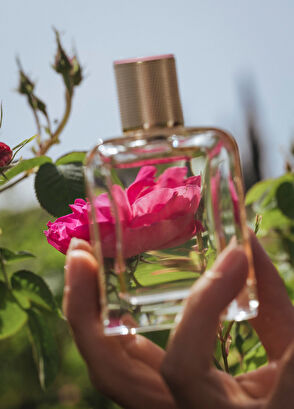 Veronique Gabai Rose Premiére by Kelly Rutherford EDP 85 ml - 15