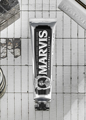 Marvis Amarelli Licorice Mint Meyankökü Diş Macunu 85 ml - 6
