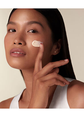 Shiseido Benefiance Wrinkle Smoothing Day Cream 50 ml - 5