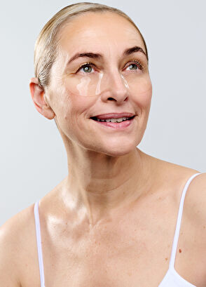 CurrentBody Skin Anti-Aging LED Face Mask + LED Neck & Décolleté Mask Skin Care Device Set - 5