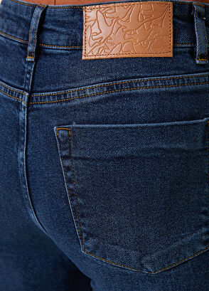Beymen Club Slim Mom Fit Koyu Mavi Jean Pantolon - 4