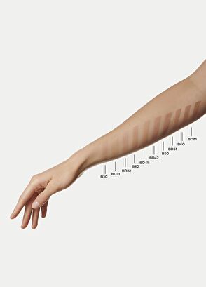 CHANEL N°1 De Chanel Revitalizing Foundation B50 30Ml - 4