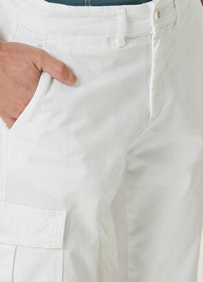 Beymen Club Beyaz Dar Paça Kargo Pantolon - 4