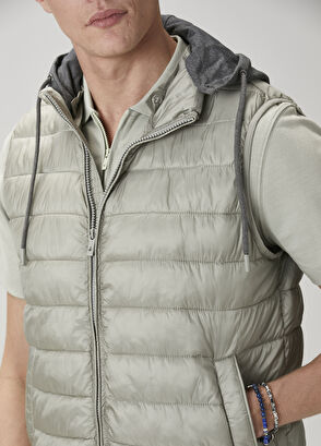 Beymen Club Açık Haki Kapüşonlu Puff Yelek - 7