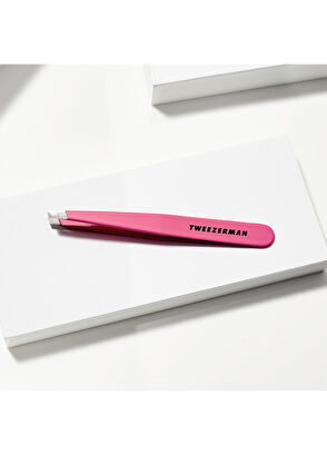 Tweezerman Pink oblique tip tweezers - 3