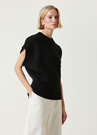 Bottega Veneta Kadın Regular Fit Siyah Kolsuz Yün Kazak M