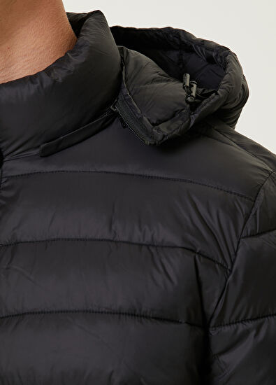 Beymen Club Siyah Kapüşonlu Kapitoneli Mont - 7