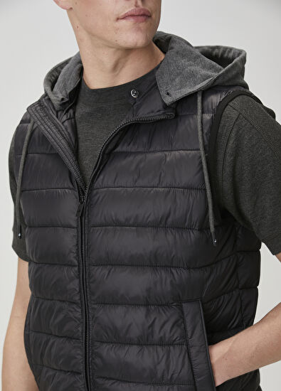 Beymen Club Siyah Kapüşonlu Puff Yelek - 6