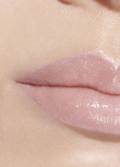 CHANEL Rouge Coco Baume 912 Dreamy White - 5