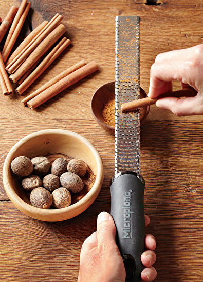 Microplane Premium Classic Siyah Çelik Zester Rende - 4