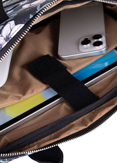 Black Cherries 15.6'' Macbook ve Laptop Çantası - Görsel 7