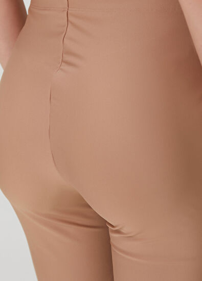 Butt Enchancing Kahverengi Şort - Görsel 6