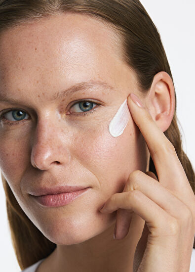 INO Beauty Broad Spectrum Sunscreen 00 Clear SPF50+ Face Sunscreen 50 ml - 3