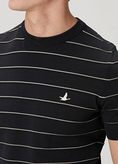 Beymen Club Siyah Kabartmalı Çizgi Dokulu Kısa Kollu Triko - 6