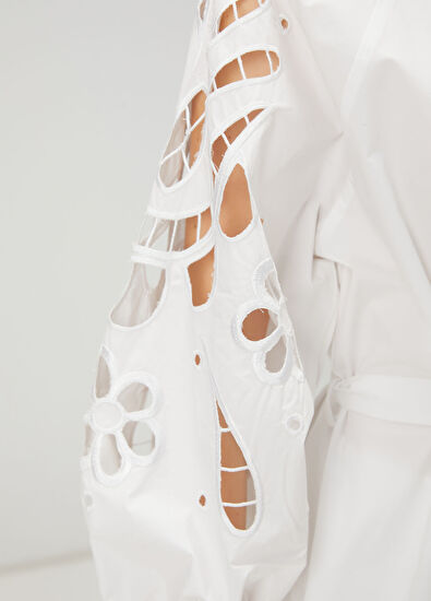 Beymen Club Kırık Beyaz Nakışlı Çan Kesim Mini Elbise - 7