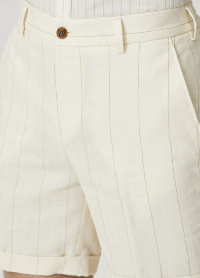 Beymen Club White Diagonal Textured Shorts - 4