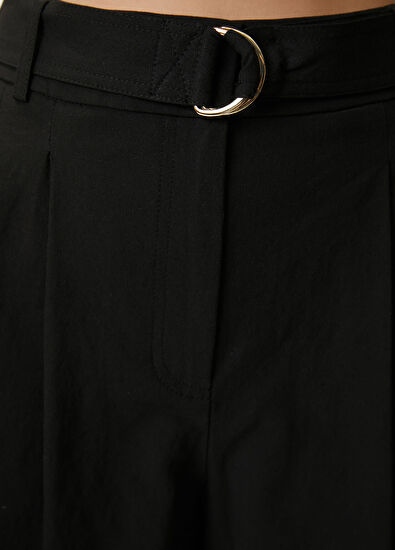 Beymen Club Siyah Pileli Rahat Kesim Keten Şort - 6