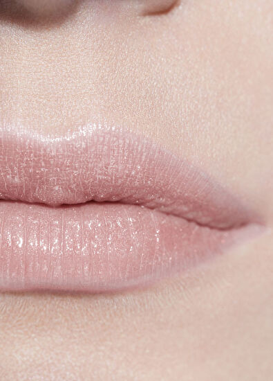 CHANEL Rouge Coco Baume 912 Dreamy White - 7