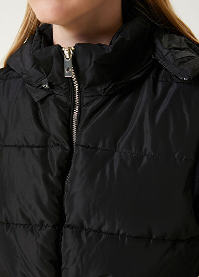 Beymen Club Siyah Kapüşonlu Kilit Kemer Detaylı Puff Yelek - 5