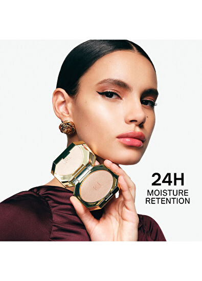 Carolina Herrera Nude Couture Highlighter 01 Gold - 7