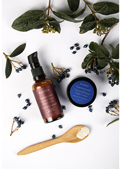 Radika Aromatherapy Supernatural Leke Karşıtı Nemlendirici Gündüz Bakım Kremi 50 gr - 4