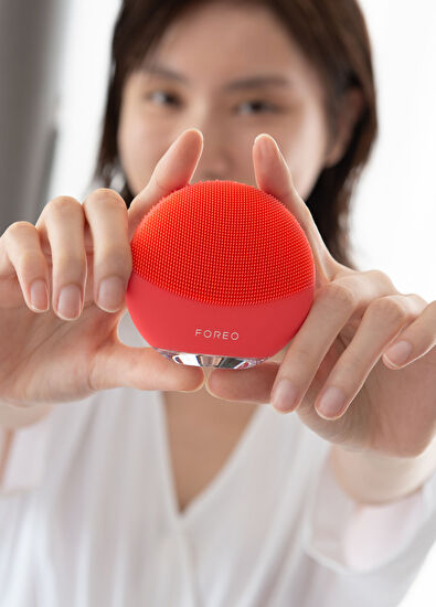 Foreo LUNA 4 Mini Coral Cilt Temizleme Cihazı - 5